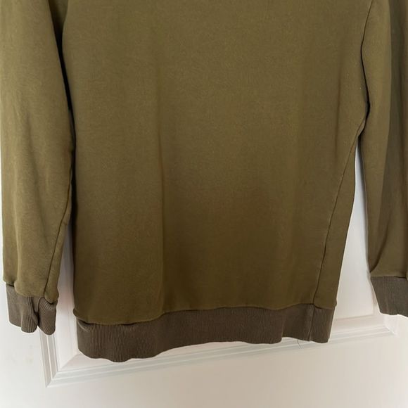Green fall sweatshirt from the label - Picture 3 of 4